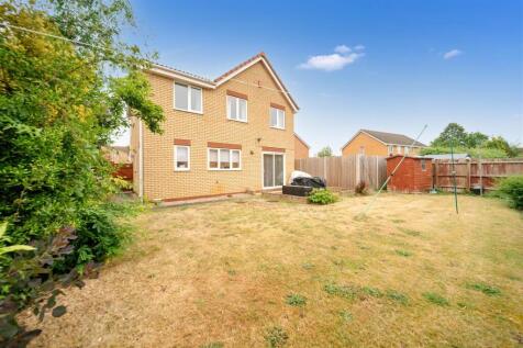 44 Cherryblossom Close-17.jpg