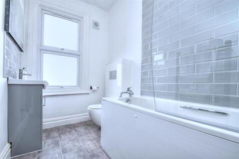 Bathroom.jpg
