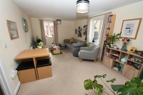 Living Room.jpg