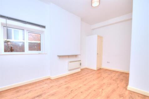 Bedroom 1.jpg