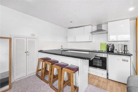 Kitchen/Reception