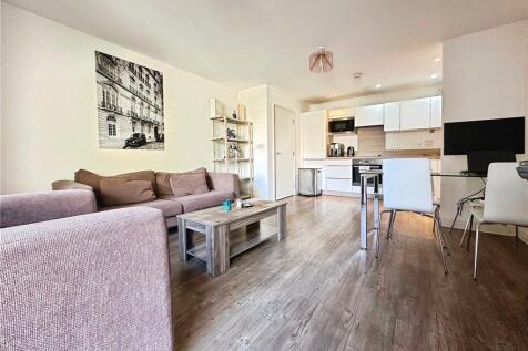 Reception/Kitchen