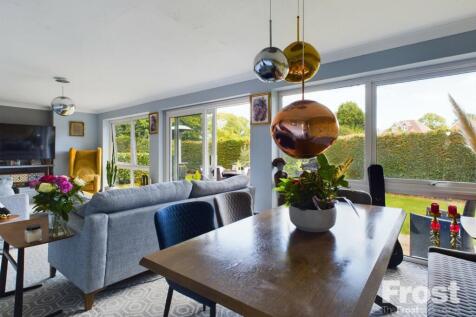 Diner / Lounge