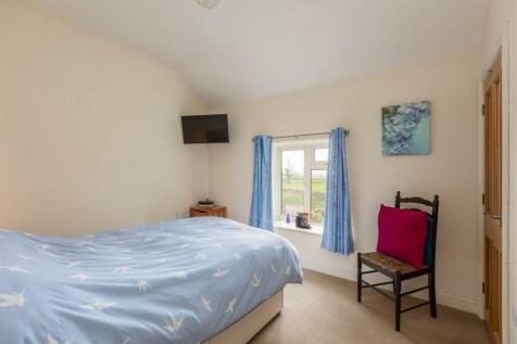 South View Bedroom 1-1.jpg