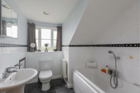 Givenbrook Bathroom.jpg