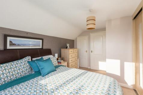 Pandora Bedroom 1-3.jpg