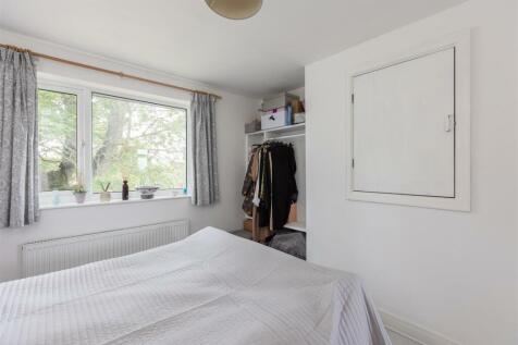 Malton Road 15 Bedroom 2-2.jpg
