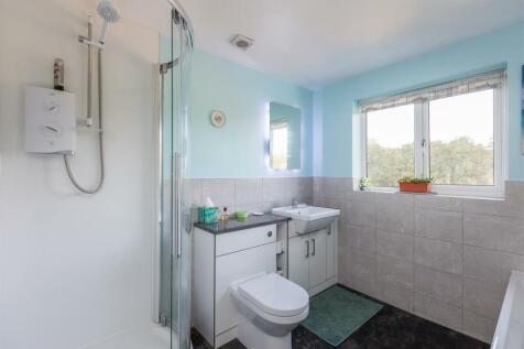 Westlands 36 Bathroom-1.jpg