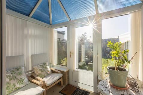 Norman Close 4 Conservatory-1.jpg
