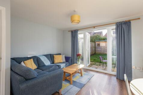 Woodlands Park 91 Reception Room-2.jpg