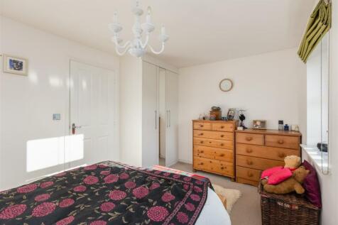 Woodlands Park 91 Bedroom 1-2.jpg