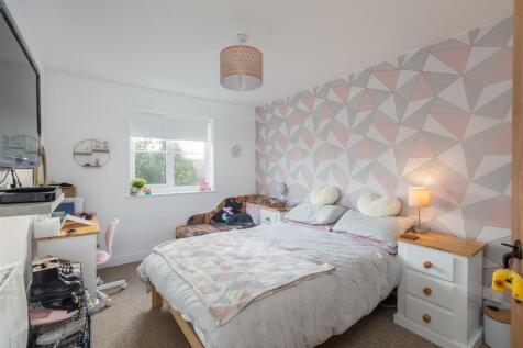 Orwell Cottage Bedroom 2-1.jpg