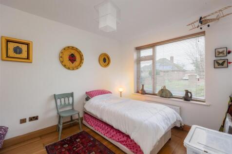 Castle View Bedroom 3.jpg