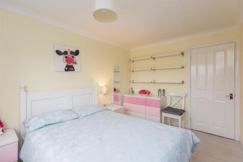 Meadow Road 15 Bedroom 2-3.jpg