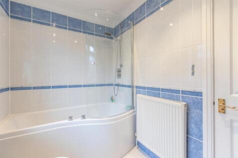Meadow Road 15 Bathroom-2.jpg