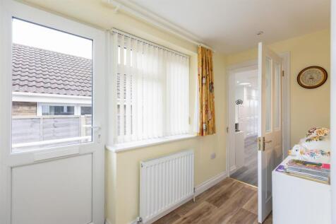 Meadow Road 15 Hallway-1.jpg