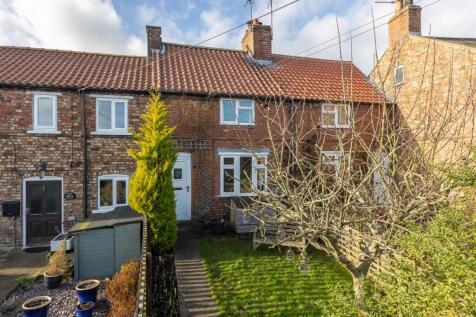 Ivy Cottage External-1.jpg