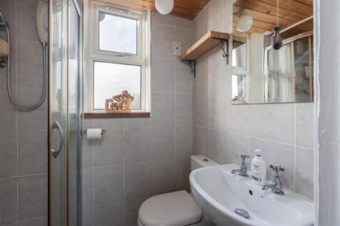 Ivy Cottage Shower Room-2.jpg