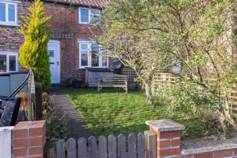 Ivy Cottage External-2.jpg
