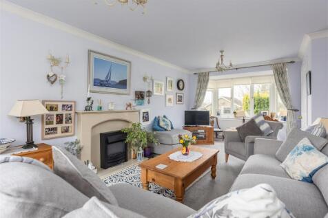 Littledale 61 Sitting Room-4.jpg