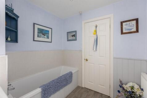 Littledale 61 Bathroom-2.jpg
