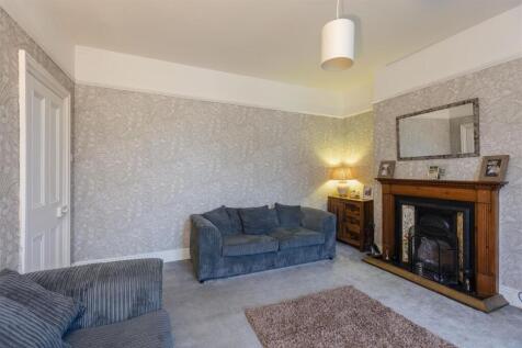 The Green 1 Sitting Room-2.jpg