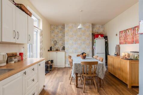 The Green 1 Kitchen Dining Room-1.jpg