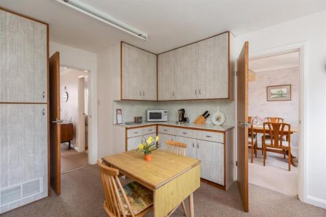Northway 30 Kitchen-2.jpg