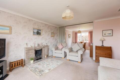 Northway 30 Sitting Room-2.jpg