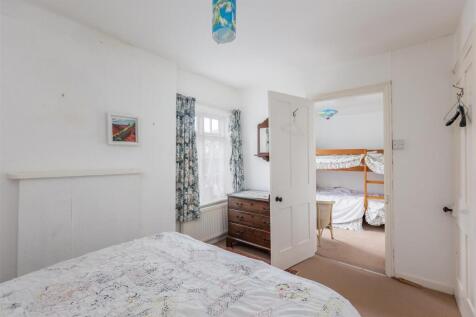 South Cottage Bedroom 2-2.jpg