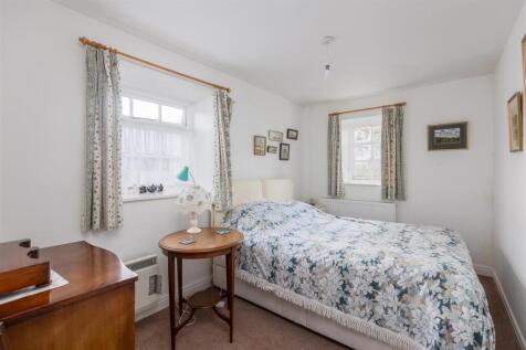 South Cottage Bedroom 5.jpg