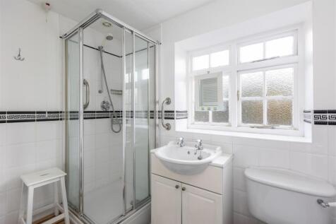 South Cottage Shower Room.jpg