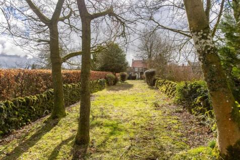 South Cottage External-7.jpg