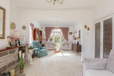 Homestead Reception Room-5.jpg