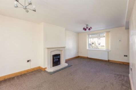 Manor Drive 68 Sitting Room-1.jpg