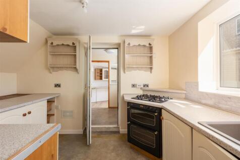 Manor Drive 68 Kitchen-1.jpg