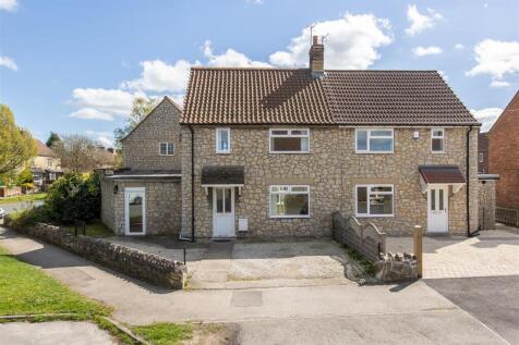 Manor Drive 68 External-2.jpg