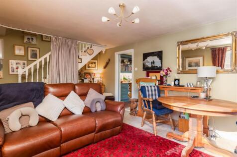 Northdale Cottages 2 Reception Room-3.jpg
