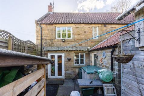 Northdale Cottages 2 External-5.jpg