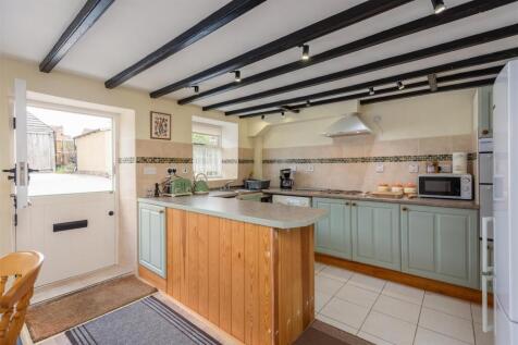 Wandales 2 Kitchen Dining Room-4.jpg