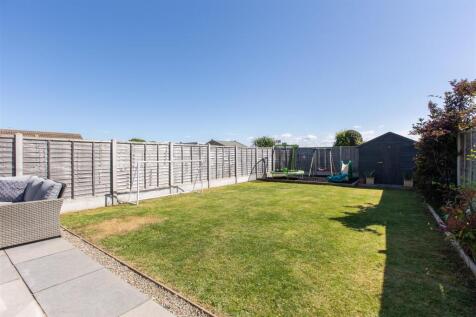 Maudon Avenue 21 External-5.jpg