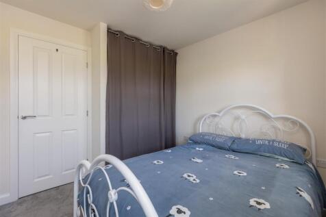 Rye Close 21 Bedroom 1-2.jpg
