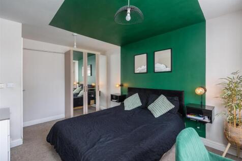 Springfield Lane 15 Bedroom 1-3.jpg