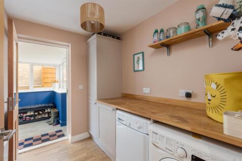 Springfield Lane 15 Utility Room.jpg