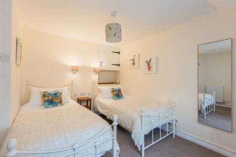 Corner Cottage-5 - Copy.jpg