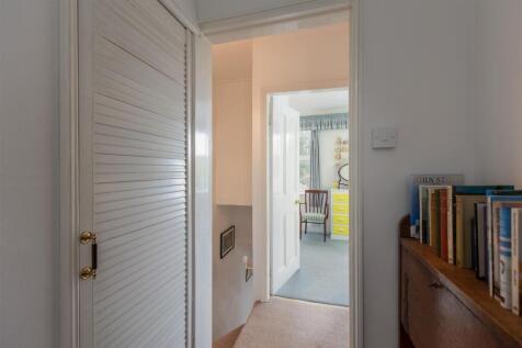 Eastgate 72 Landing-1.jpg