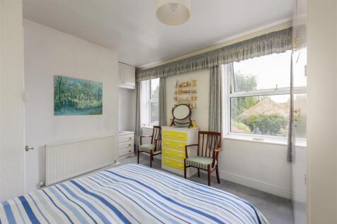 Eastgate 72 Bedroom 1-2.jpg