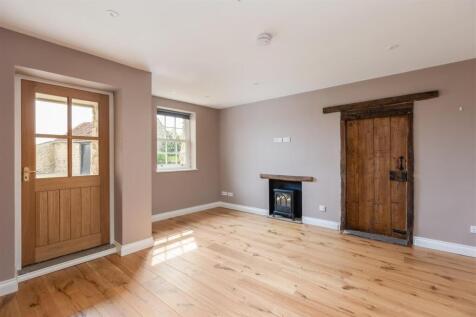 Westgate 50 Sitting Room-1.jpg