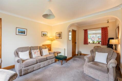 Wydale Low Cottages 1 Sitting Room-2.jpg