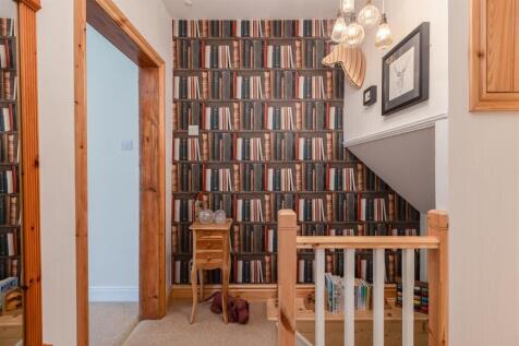 Hill Cottages 3 Landing-2.jpg